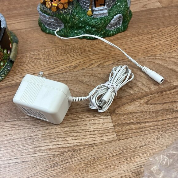 Dept 56 Halloween Flying Witch's Castle Light-up Animated Candy Dish M&Ms in Box - Picture 5 of 13